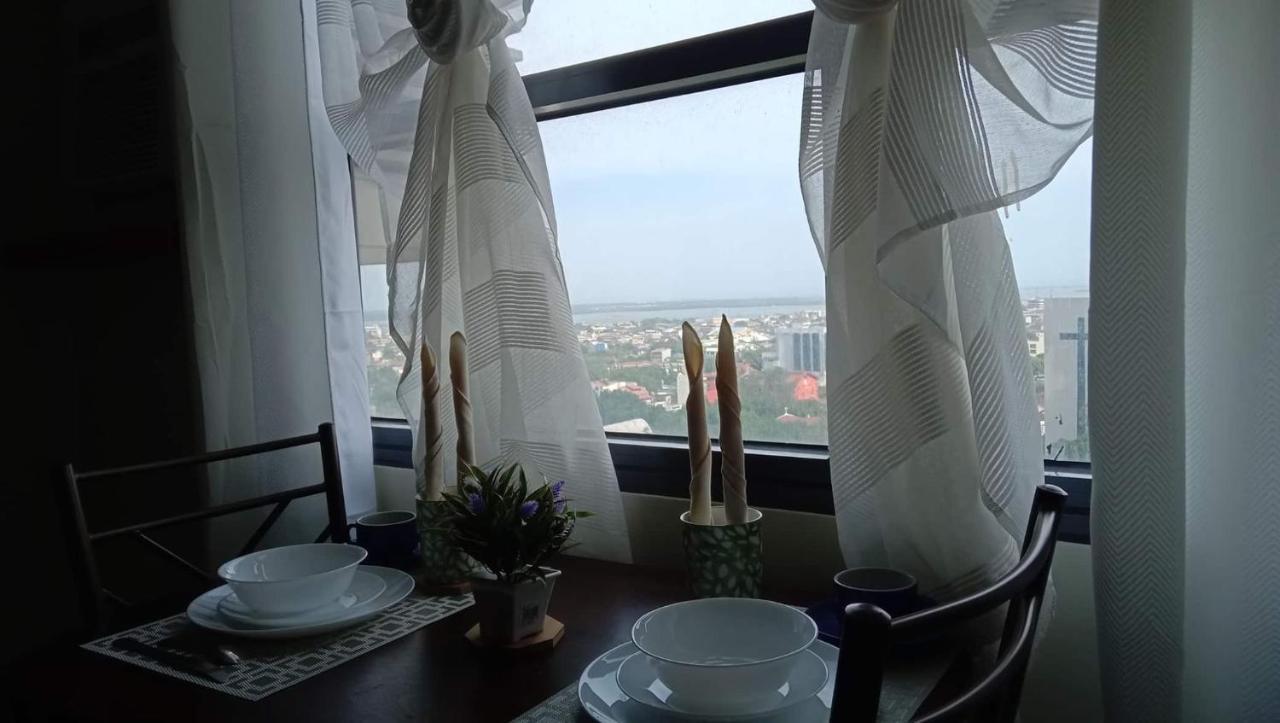 Horizon 101 A4 Near Robinson Mall Free Pool Wifi Cebu Luaran gambar