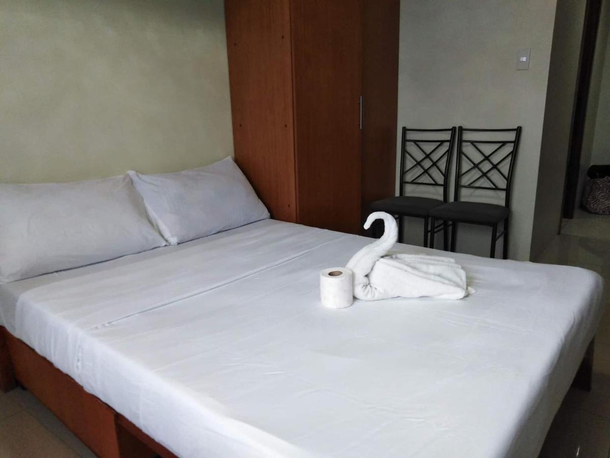 Horizon 101 A4 Near Robinson Mall Free Pool Wifi Cebu Luaran gambar